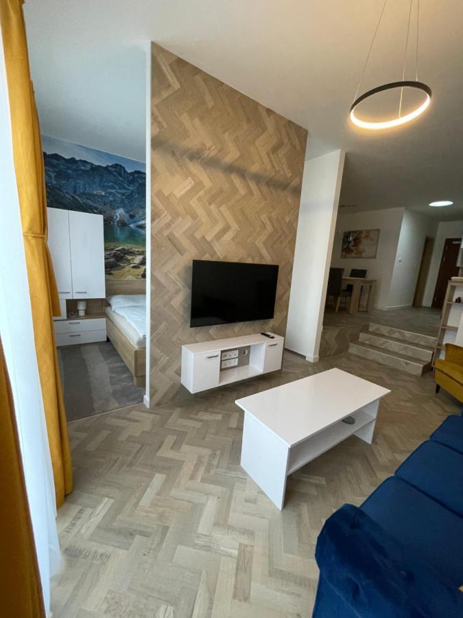 Lucia Apartment *